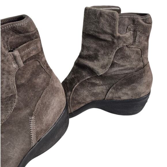 Privo Gray Suede/Leather Waterproof Ankle Boots Velcro Closure Sz 9M Comfort - Picture 6 of 7